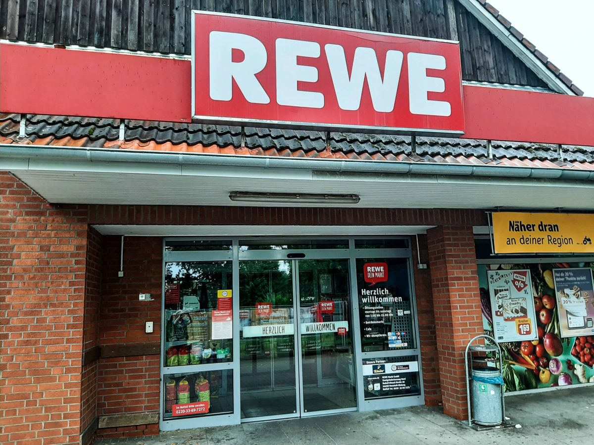 Rewe: Diese folgenschwere Entscheidung sorgt dafÃ¼r, dass immer mehr Kunden zur Konkurrenz gehen.