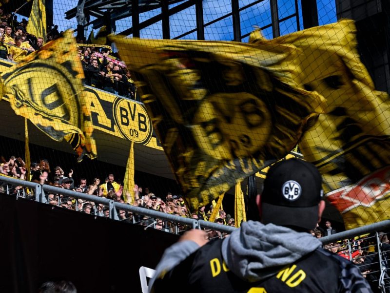 Die Fans von Borussia Dortmund schäumen vor Wut! Der Grund ist eine DFL-Entscheidung für die anstehende Spielzeit.