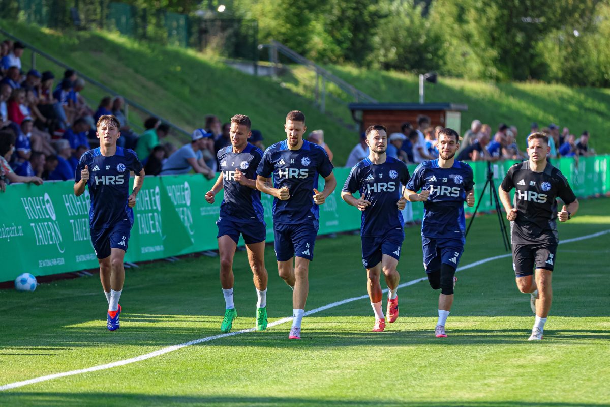 Er ist erst seit wenigen Wochen beim FC Schalke 04, jetzt spricht er Ã¼ber seinen Wechsel. Seine Aussagen sprechen fÃ¼r sich.