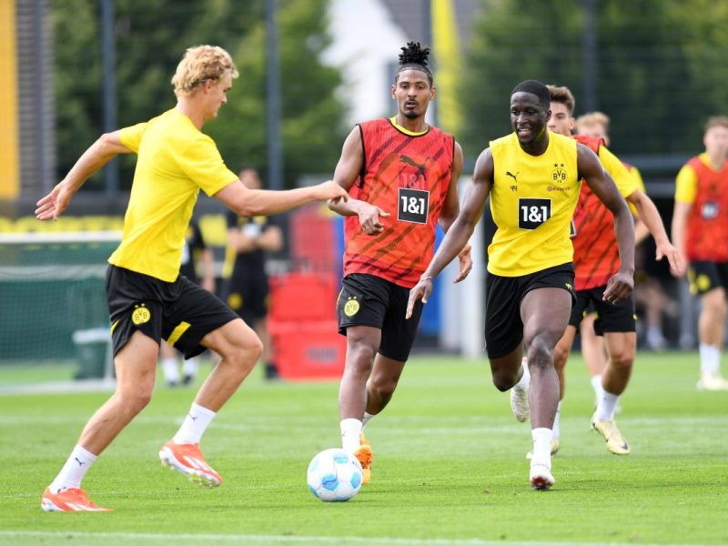 Bei Borussia Dortmund läuft die Kaderplanung auf Hochtouren. Jetzt könnte auch auf der Abgangsseite Bewegung reinkommen.