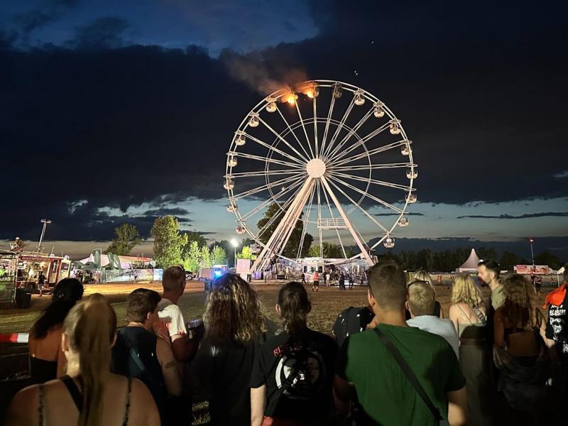 Feuer im Riesenrad auf dem Highfield Festival in Leipzig