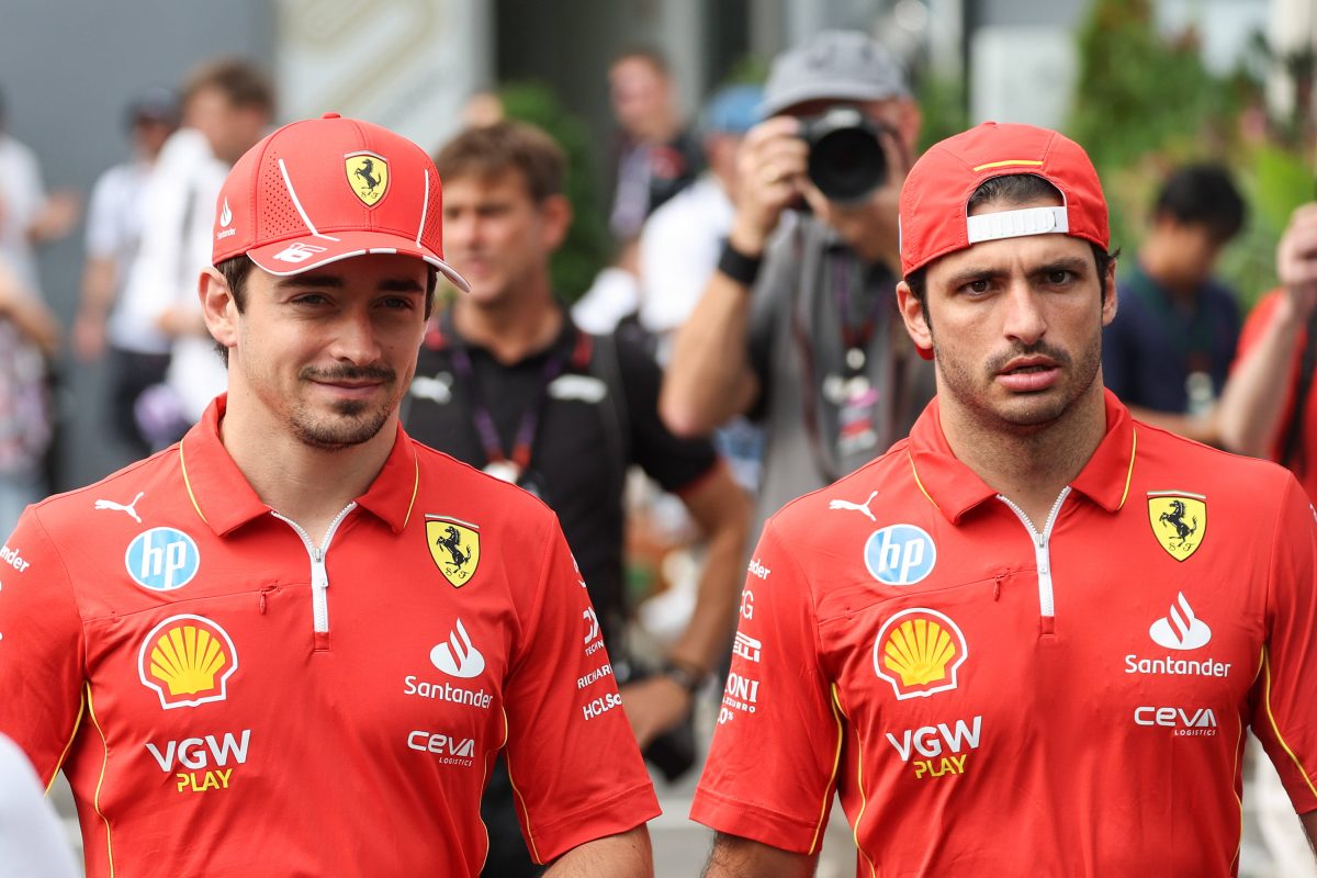 Charles Leclerc und Carlos Sainz fahren in der Formel 1 der Musik hinterher.