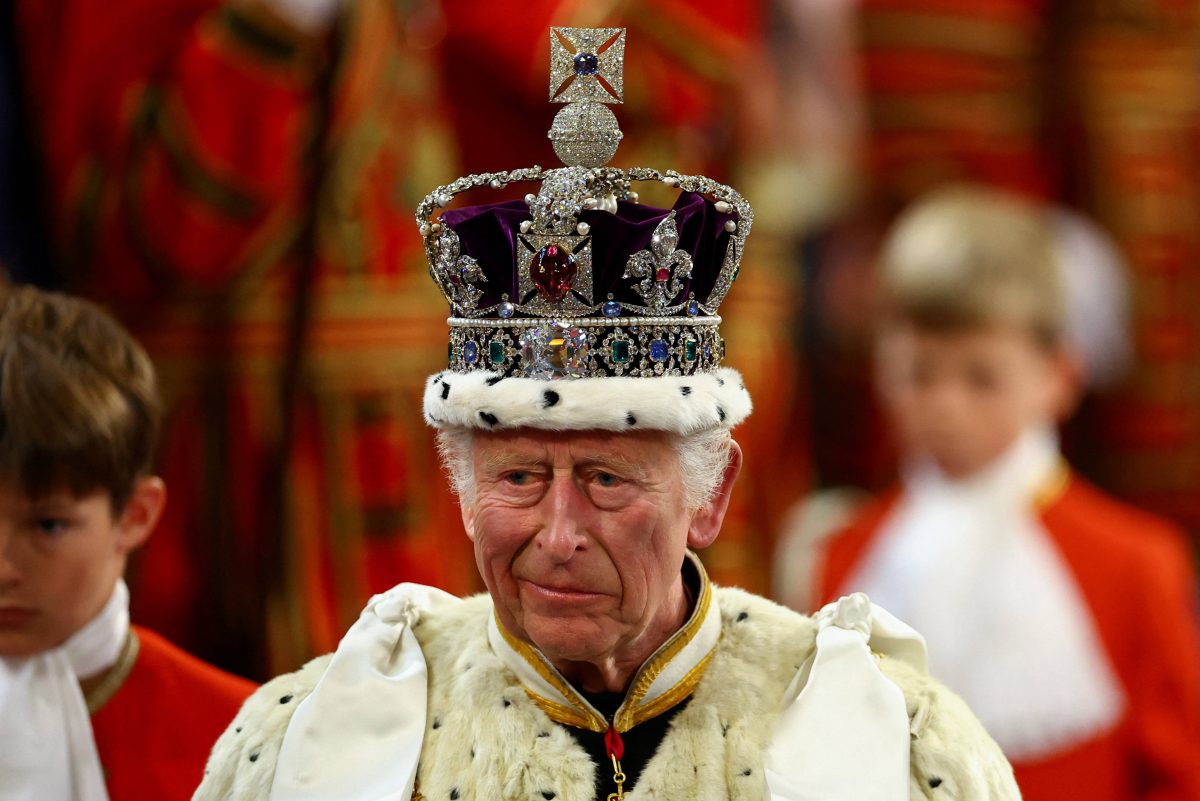 KÃ¶nig Charles III. ist seit seiner Krebsdiagnose wie ausgewechselt. Jetzt greift der KÃ¶nig vor allem bei IHM hart durch...