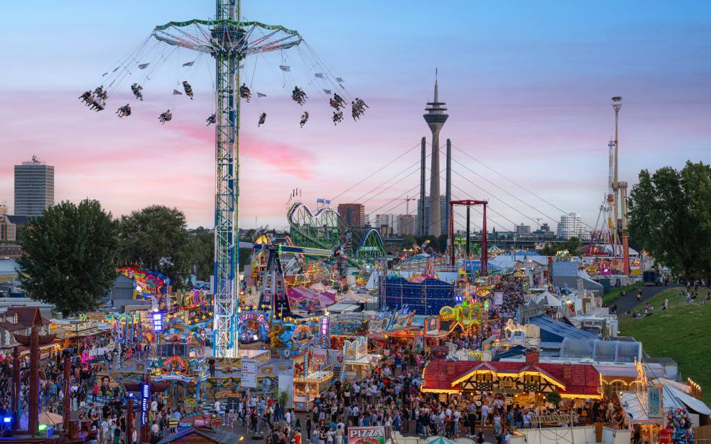 Skyline der Rheinkirmes