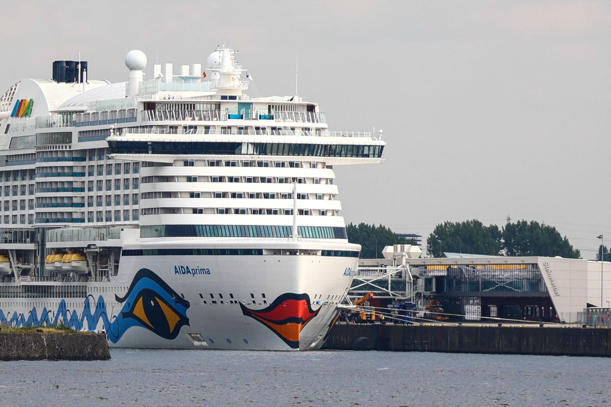 Beim Kreuzfahrt-Giganten Aida bahnt sich eine Technik-Wende an.