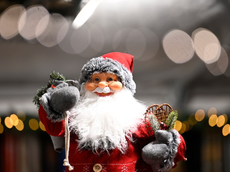 Nikolaus am Phantastischen Weihnachtsmarkt Dortmund.