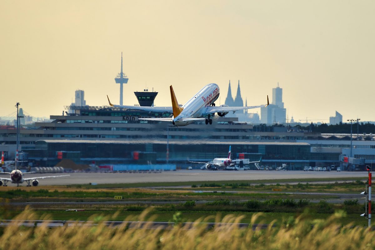 Flughafen KÃ¶ln-Bonn