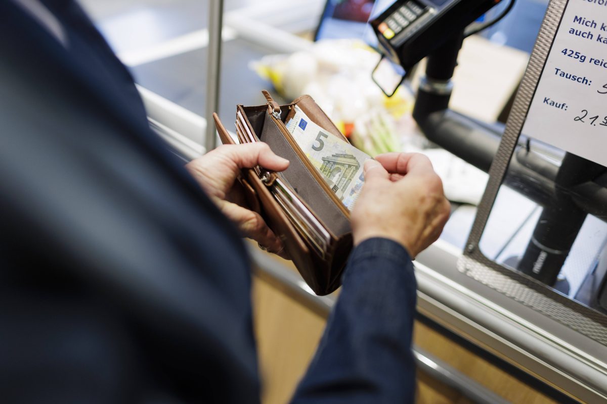 Preis-Hammer für Bürgergeld-Bezieher.