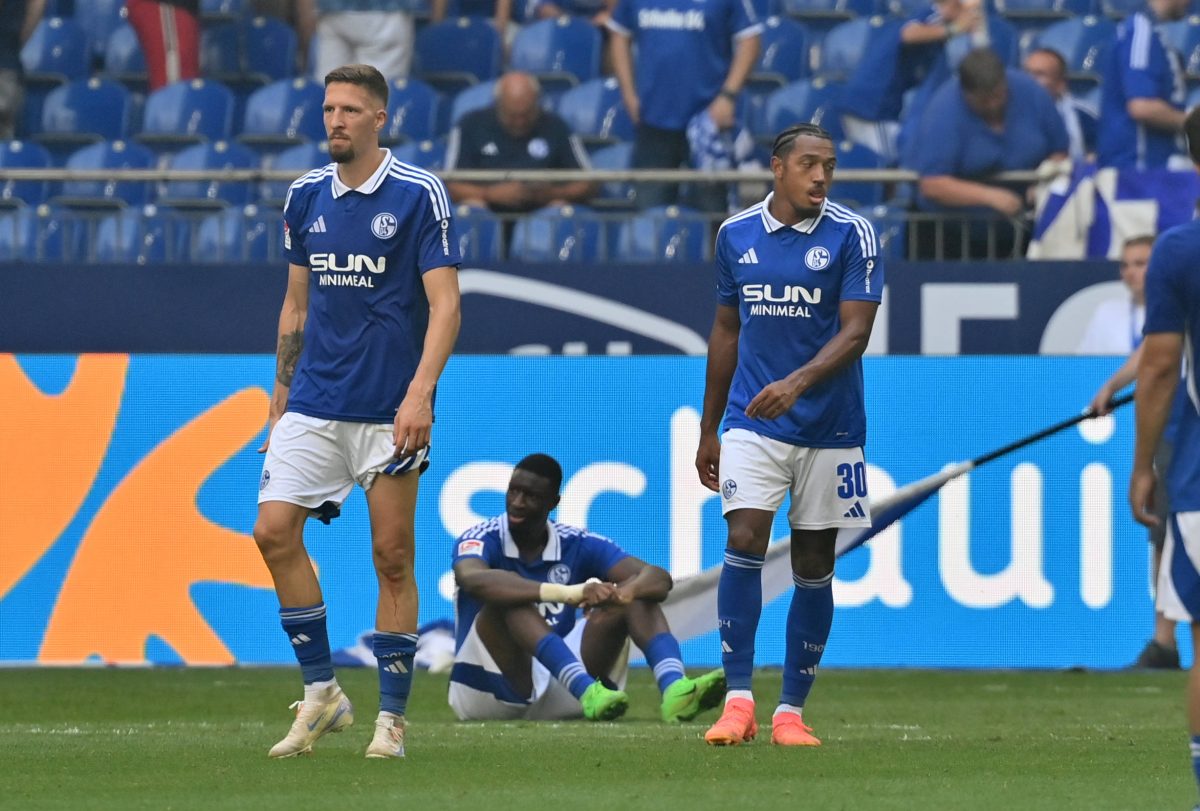 Dem FC Schalke 04 droht der nächste bittere Ausfall in der Abwehr. Ein Akteur könnte Königsblau vorerst fehlen.