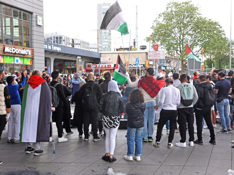 Essen Demo