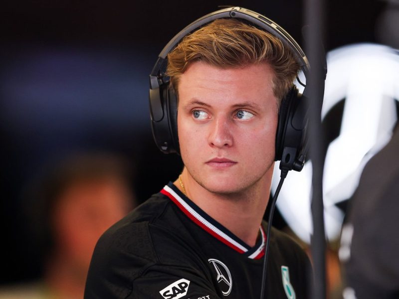 Wird Mick Schumachers Traum von der Formel-1-Rückkehr tatsächlich zur Realität? Ein Teamboss lässt nun aufhorchen.