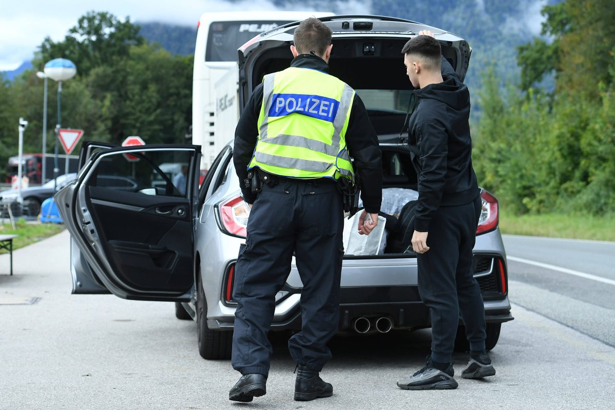 Grenzkontrolle in NRW: ER ging auf der A40 ins Netz.