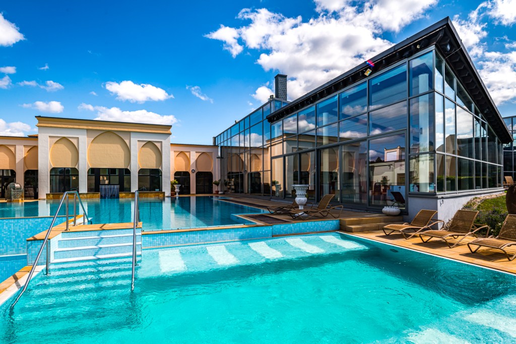 Außenbecken von der Mediterana Therme