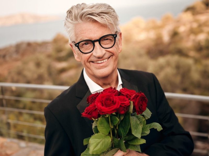 Beim „Golden Bachelor“ wird es pikant. Dabei verrät Kandidatin Sylvia, worauf sie bei ihrem zukünftigen Partner besonderen Wert legt.