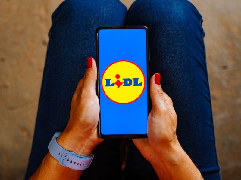 Lidl-Kunden öffnen App – und fallen aus allen Wolken