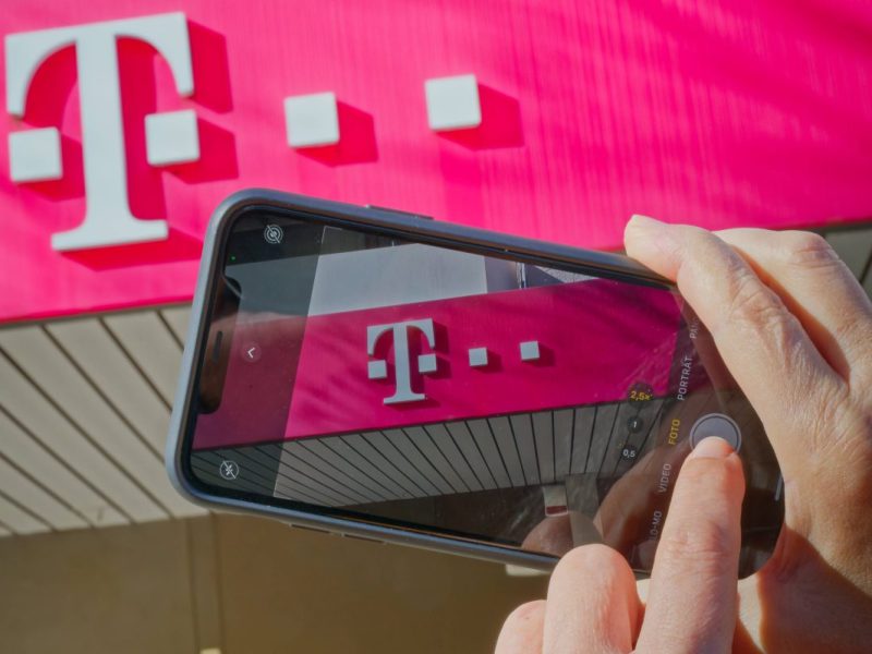 Telekom