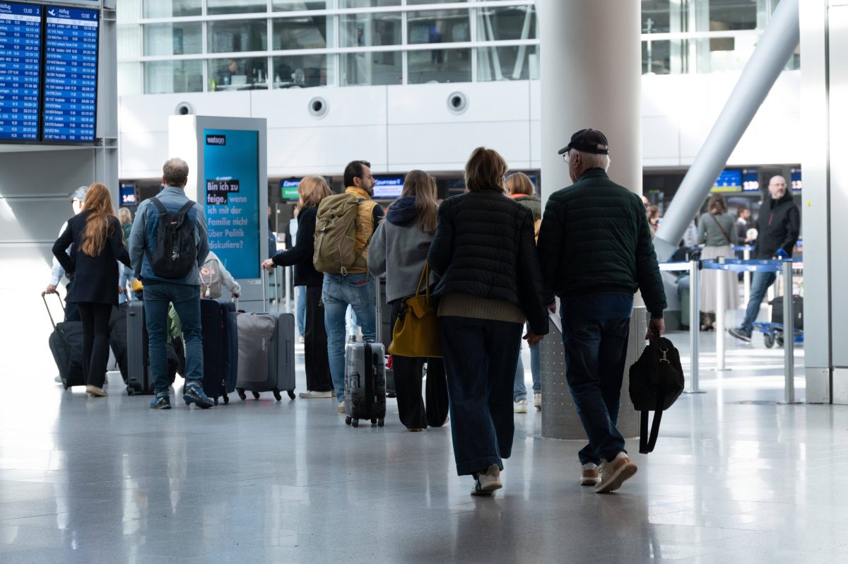 Düsseldorf: Flughafen - Besucherterasse