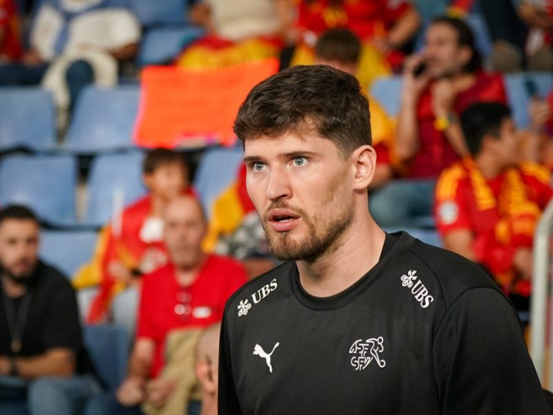 Gregor Kobel