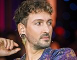 Eigentlich kennt man den „Bares für Rares“-Star immer fröhlich, doch hierbei kann der Händler seine Emotionen nicht mehr zurückhalten.