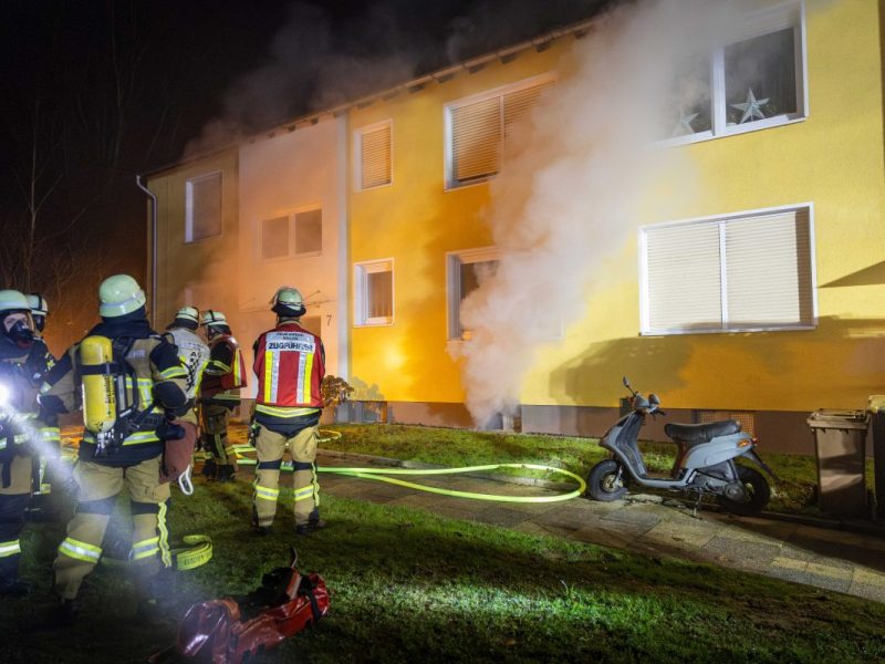 In Essen-Frintrop ist es in der Nacht von Freitag auf Samstag zu einem Kellerbrand gekommen.