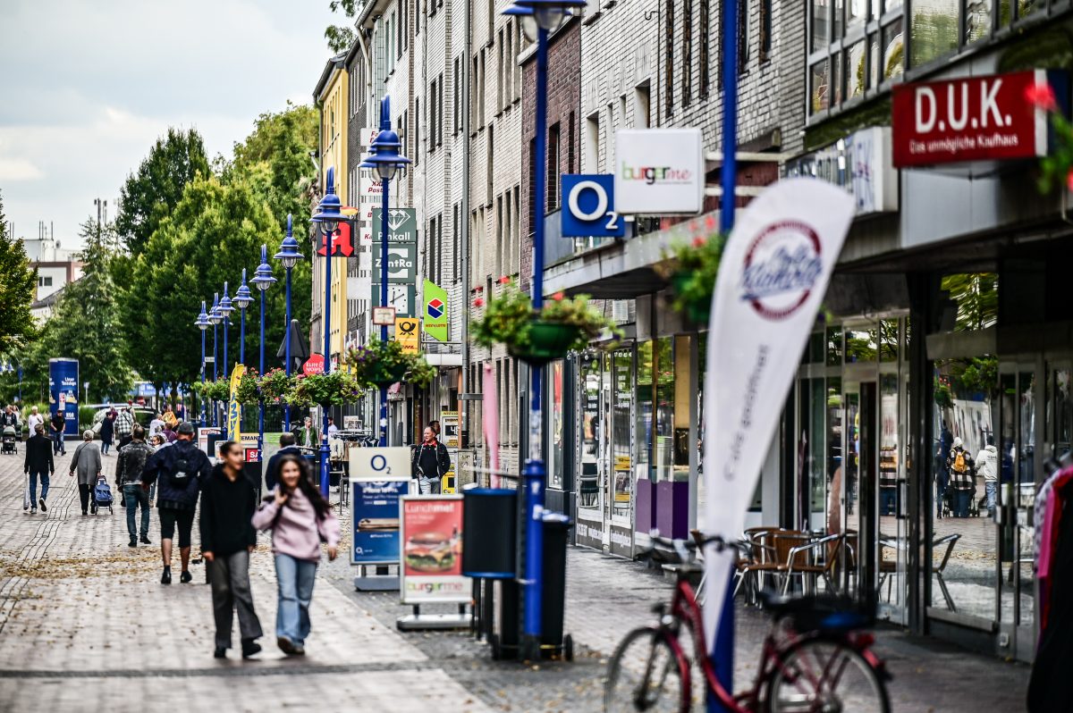 Die EinkaufsstraÃŸe in Duisburg Meiderich