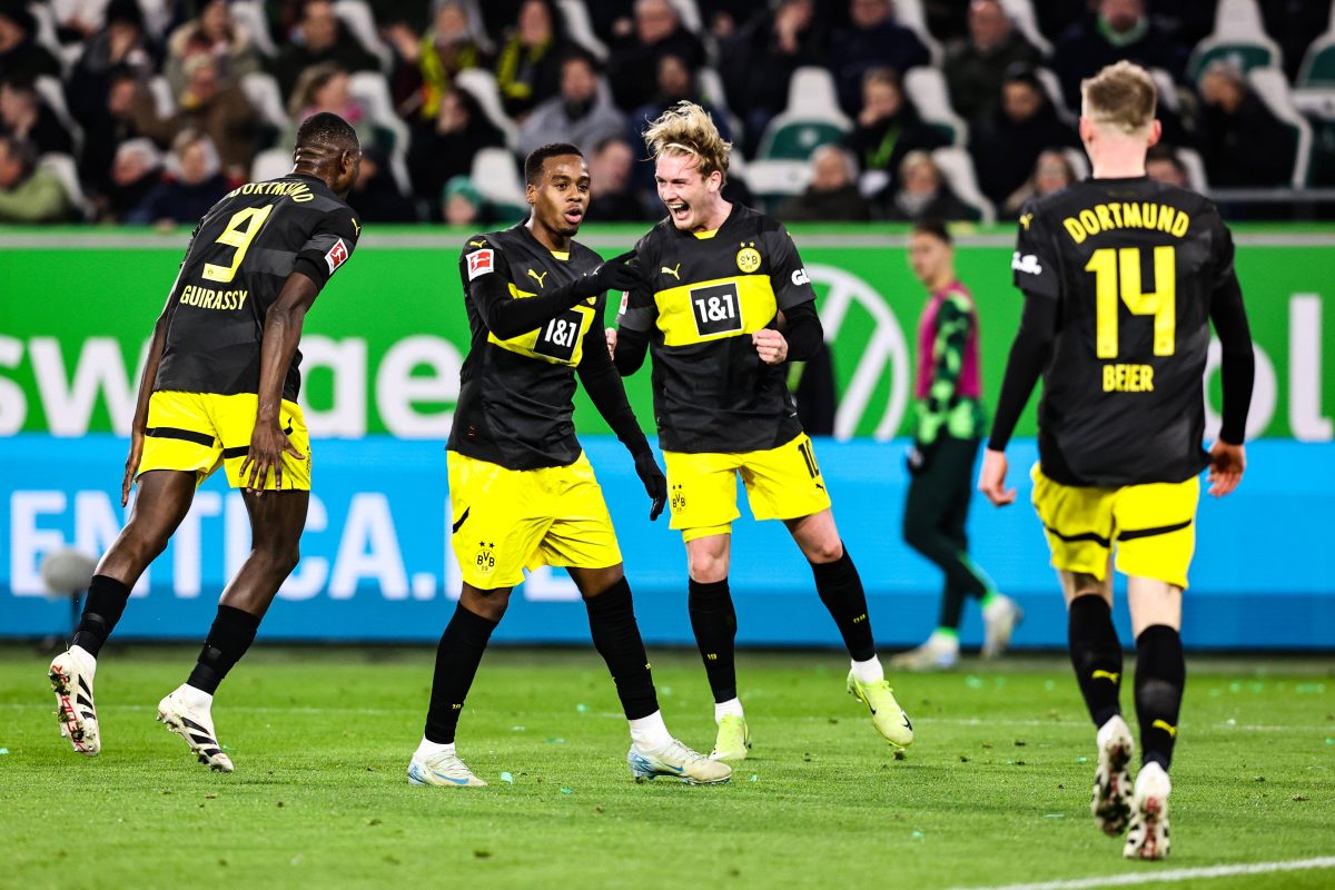 Borussia Dortmund jubelt in Wolfsburg.