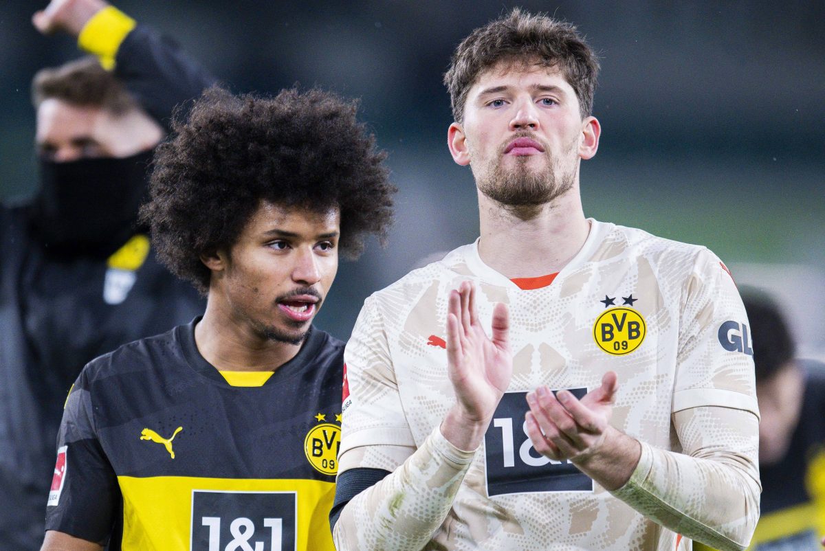 Borussia Dortmund: Karim Adeyemi und Gregor Kobel nach dem letzten Spiel des Jahres.