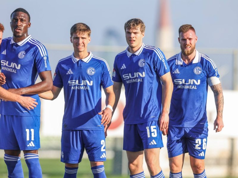 Der FC Schalke 04 siegt im Test gegen Aarau.