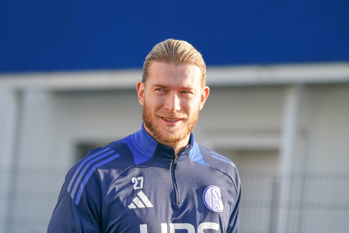 Loris Karius ist der neue Star beim FC Schalke 04. Nun soll offenbar durchgesickert sein, wie viel der TorhÃ¼ter bei KÃ¶nigsblau verdient.