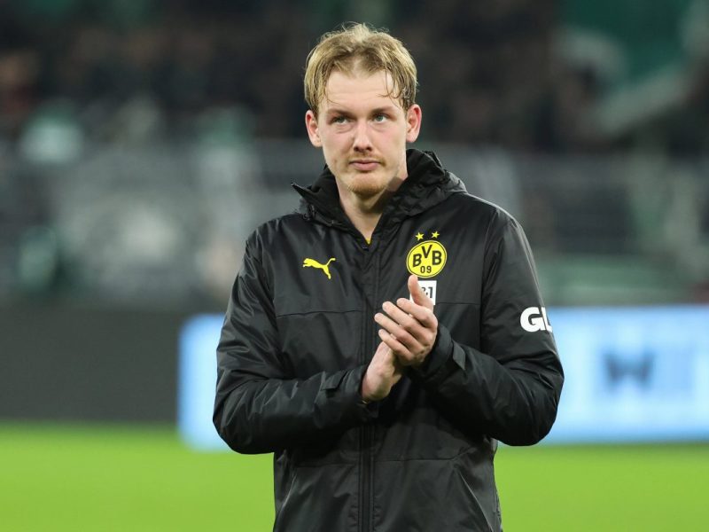 Julian Brandt gerät bei Borussia Dortmund mehr und mehr in die Kritik. Jetzt steht sogar seine BVB-Zukunft auf der Kippe.