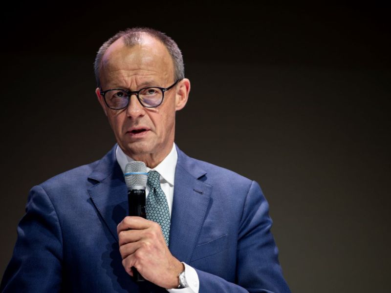 Merz adressierte in seiner Rede SPD und Grünen.