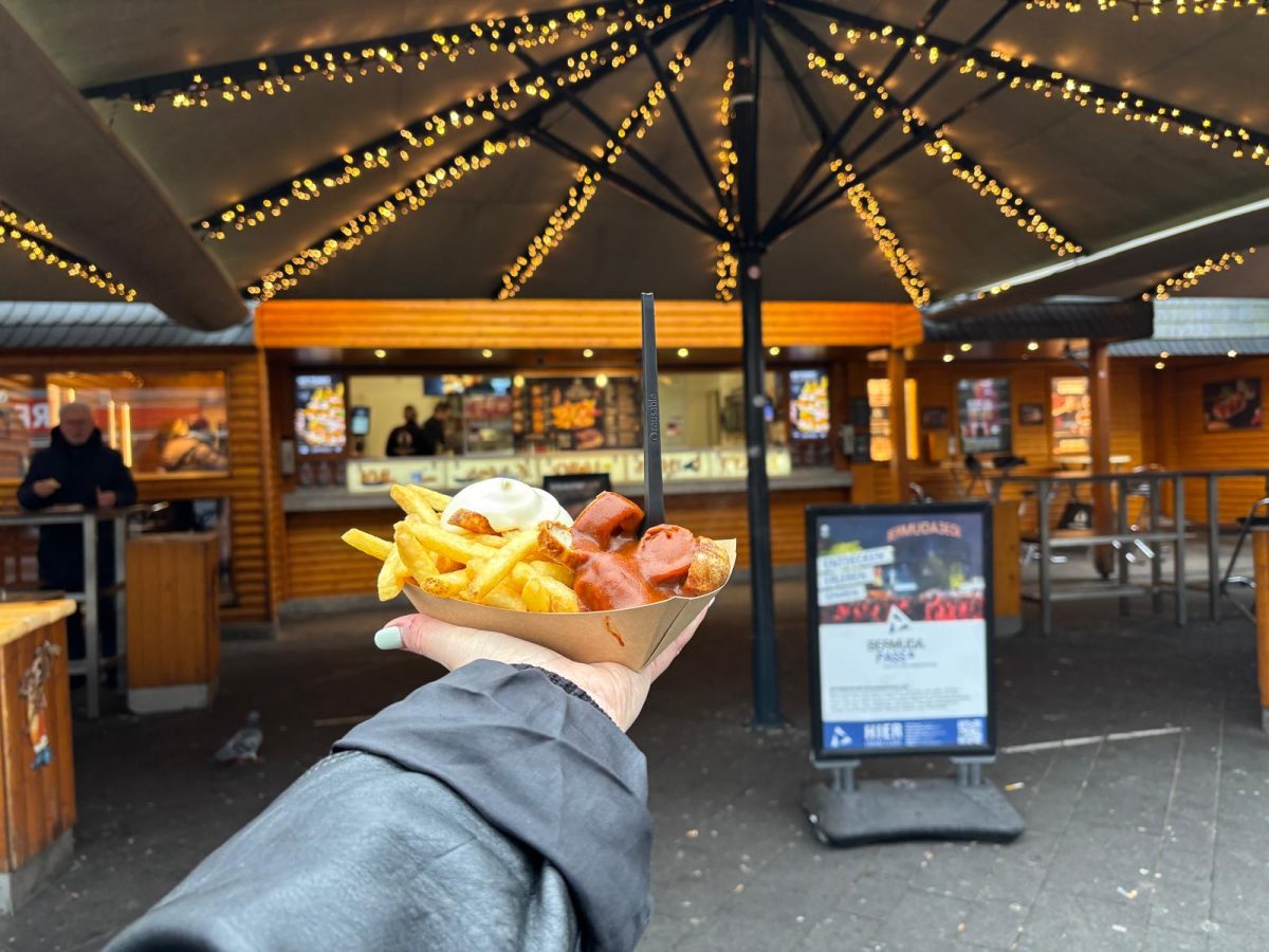 Bochum: Berlinerin probiert Ruhrpott-Currywurst â€“ ihr Urteil ist eindeutig