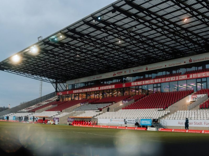 Das Stadion an der Hafenstraße in Essen.