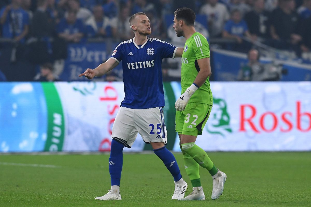 Auf diesen Moment hat er so lange gewartet, dafür hat er so hart gearbeitet. Für einen Ex-S04-Profi ist ein Traum in Erfüllung gegangen.
