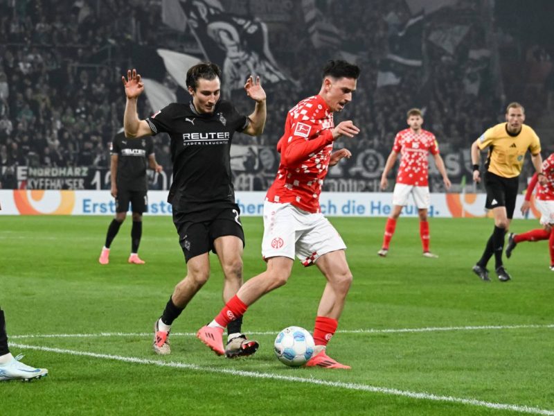 Schon vor Wochen kursierte sein Name rund um Borussia Dortmund. Nun könnte ein möglicher Transfer konkreter werden.