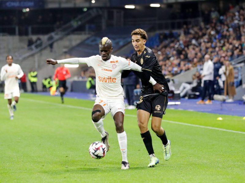 Der FC Schalke 04 möchte wohl noch einen Last-Minute-Transfer landen. Kommt ein Nationalspieler zu Königsblau?