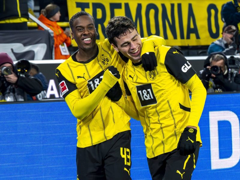 Verlässt ein BVB-Youngster Borussia Dortmund nach der laufenden Saison? Ein Ex-Profi legt ihm einen Abgang nahe.