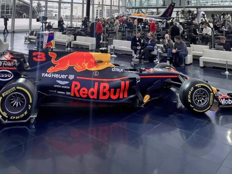 Red Bull präsentiert sein neues Formel-1-Auto.