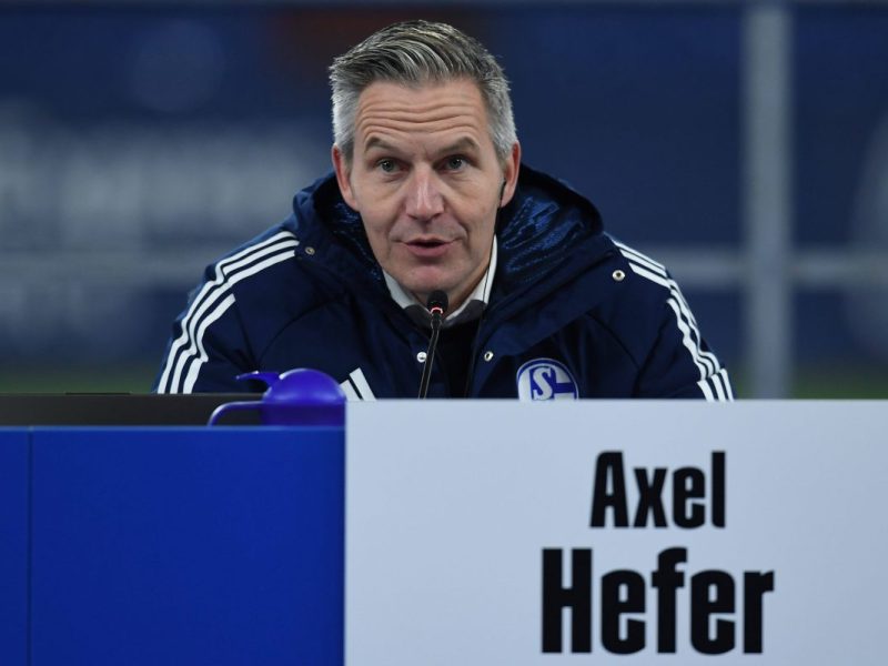 Axel Hefer sucht nach einem neuen Sportvorstand für den FC Schalke 04.