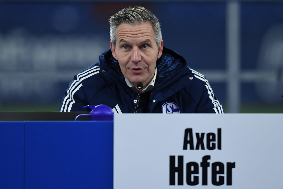 Axel Hefer sucht nach einem neuen Sportvorstand für den FC Schalke 04.