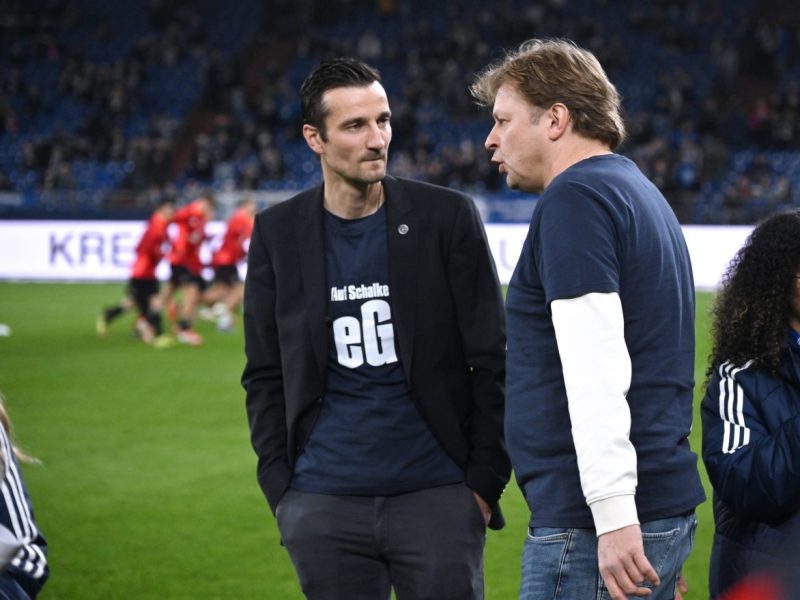 Das Transferfenster ist geschlossen, der Kader des FC Schalke 04 steht. Jetzt müssen sich die Klubbosse der wohl wichtigsten Frage widmen.