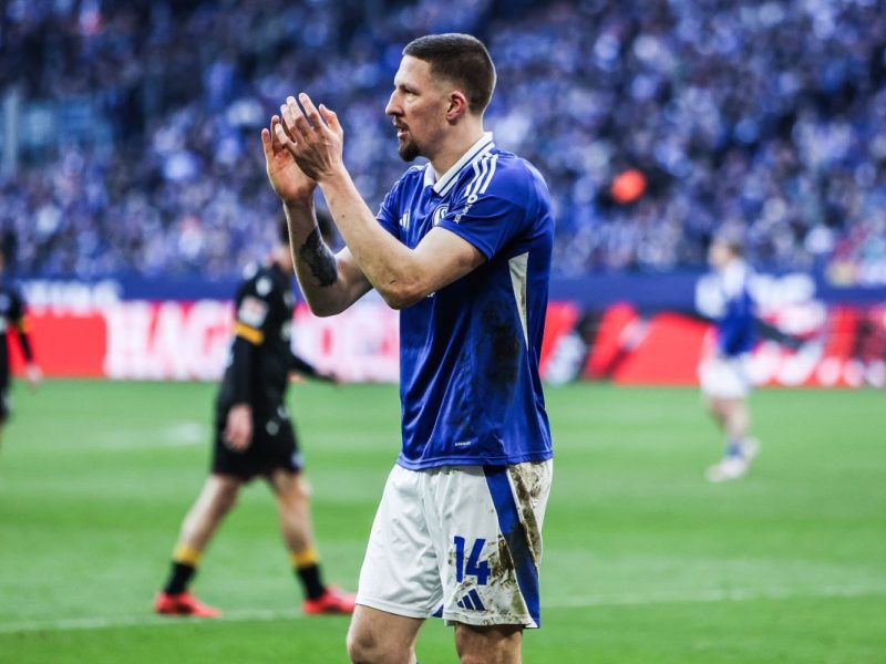 Janik Bachmann ist derzeit der Spieler der Stunde bei Schalke 04. Nun spricht der S04-Akteur deutlich über seine Rolle in der Mannschaft.