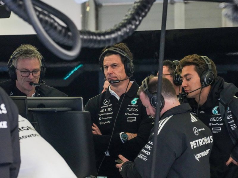 Die neue Formel-1-Saison steht vor der Tür! Wird Mercedes das große Überraschungsteam? Teamchef Toto Wolff hat eine klare Meinung.