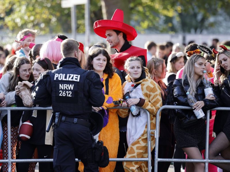 Karneval in Köln Polizei
