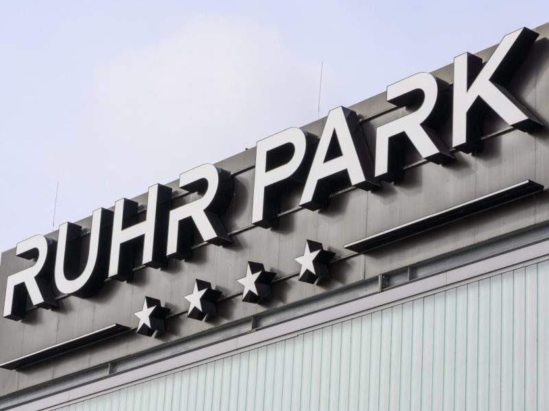 Ruhr Park Bochum spricht Klartext. Es geht um die Öffnungszeiten an den Karnevalstagen.