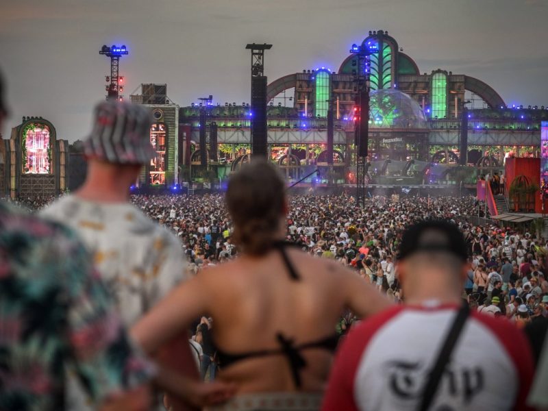 Parookaville 2025: Star erleidet Unfall.