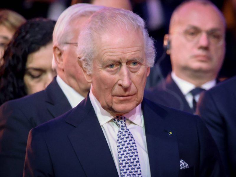König Charles III. überrascht mit einer unerwarteten Änderung. Warum der Monarch jetzt ein neues Kapitel aufschlägt...