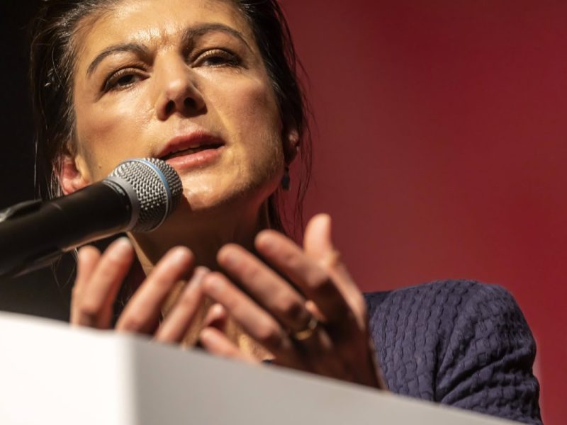 Sahra Wagenknecht droht an der Sperrklausel zu scheitern und verliert Mitglieder.