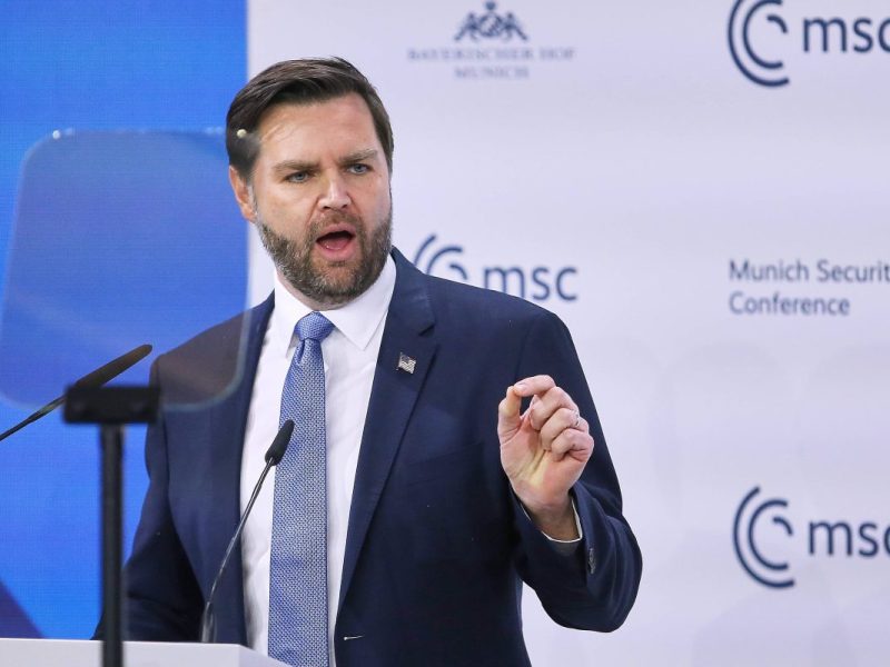 US-Vize Vance stellt sich auf der Münchener Sicherheitskonferenz vor die AfD.