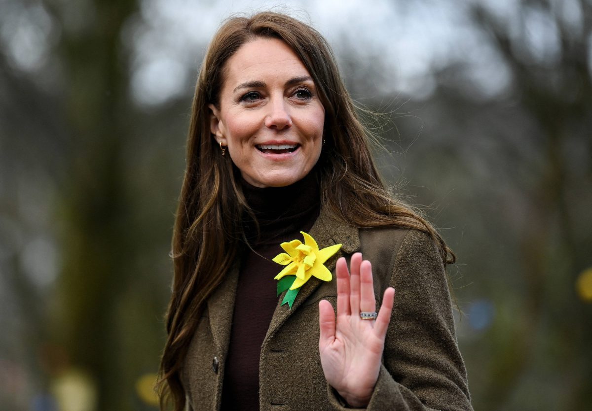 Kate Middleton zeigte sich in der Öffentlichkeit. Ihre Fans können nicht an sich halten.